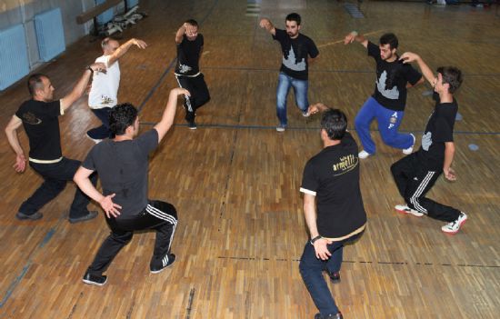 Armelit Cezayir'e gidiyor