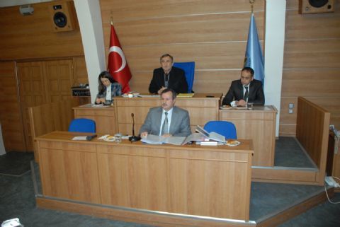 Belediye Meclisi sözleşmeli personel çalıştırılması yönünde karar aldı