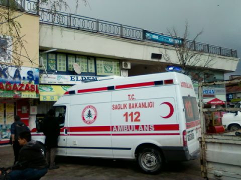 Aranılan şahıs ambulansta bulundu