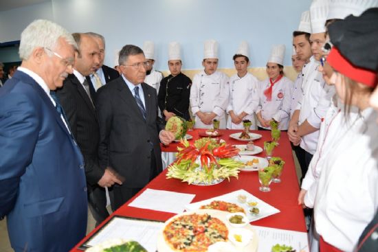 Turizm Lisesi kimseye ödül bırakmadı