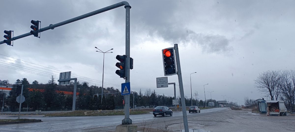 Kırmızı Işıkta 8 dakika