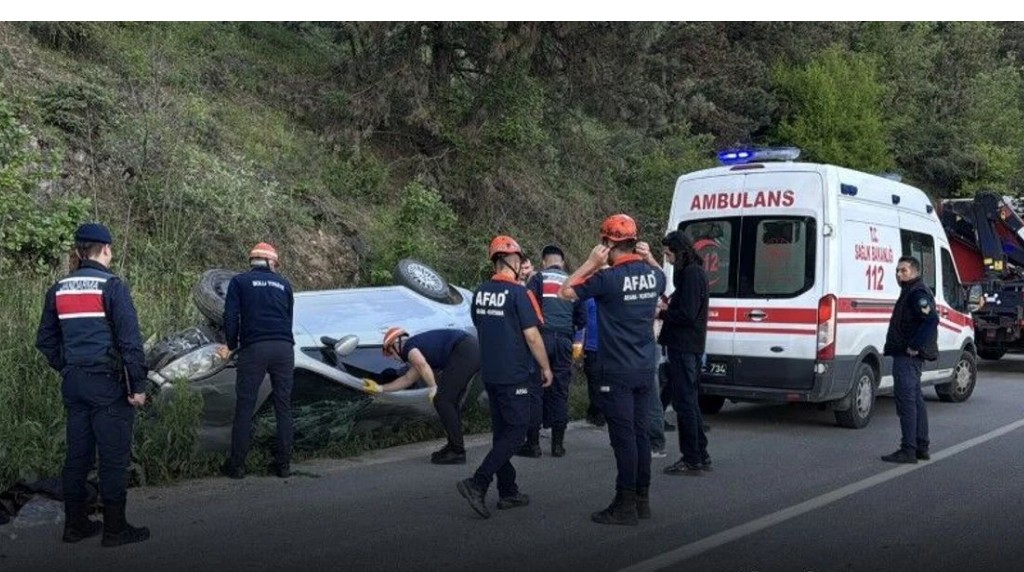 Bolu'da meydana gelen iki kazada 10 kişi yaralandı