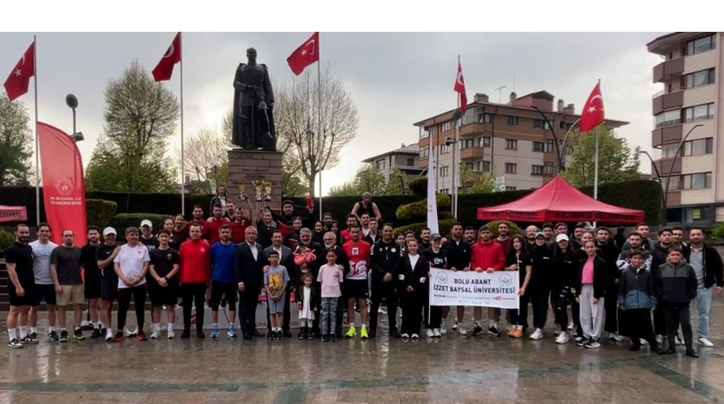  Bolunun Babası İzzet Baysal anısına düzenlenen Şükran Günleri koşuyla başladı