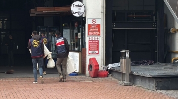 Jandarma Ekipleri bugün yine Belediye'de...